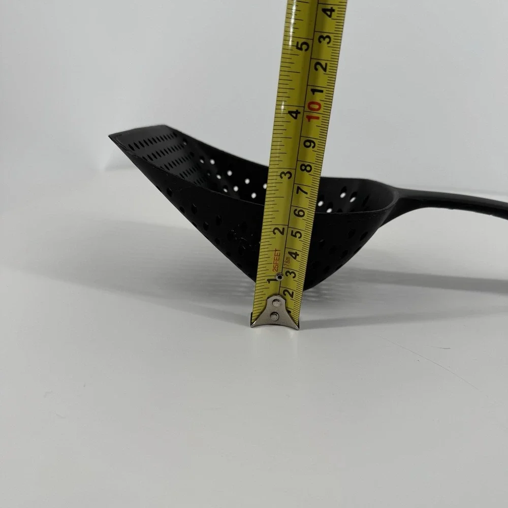 Pampered Chef Large Scoop Veggie Colander Strainer Black Kitchen Pasta Drainer